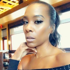 Meet your Posher, Zerlene